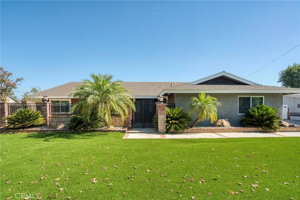 5560 Mountain View Avenue, Yorba Linda, CA — listing photo 1