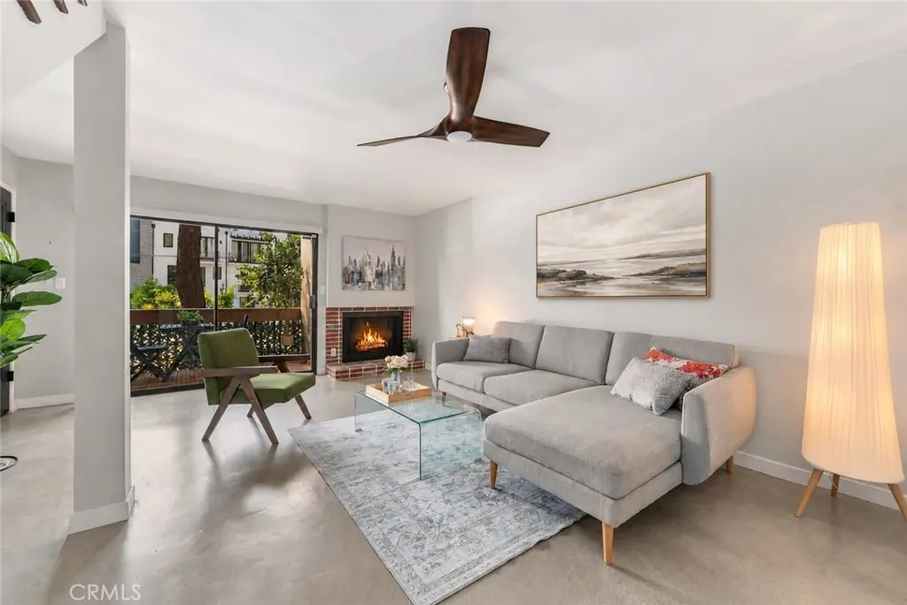 15207 Magnolia Boulevard 119, Sherman Oaks, CA — listing photo 1