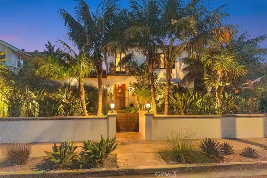 Single Family Residence for sale at 293 Saint Joseph Avenue, Long Beach, CA featuring 4 beds and 4 baths
