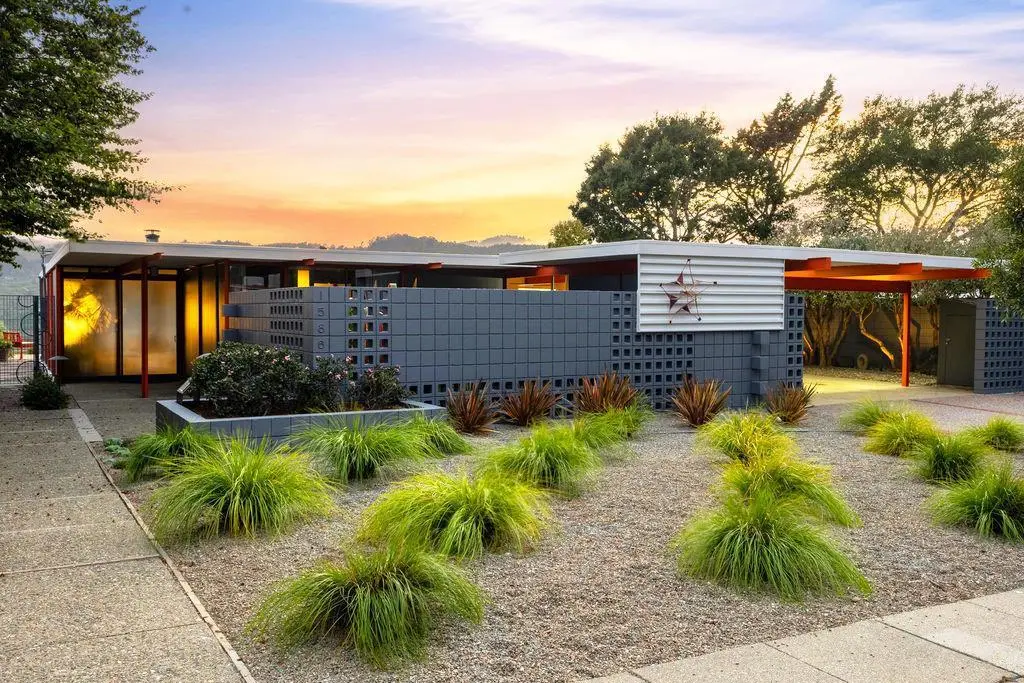 1586 Lexington Avenue, San Mateo, CA — listing photo 1