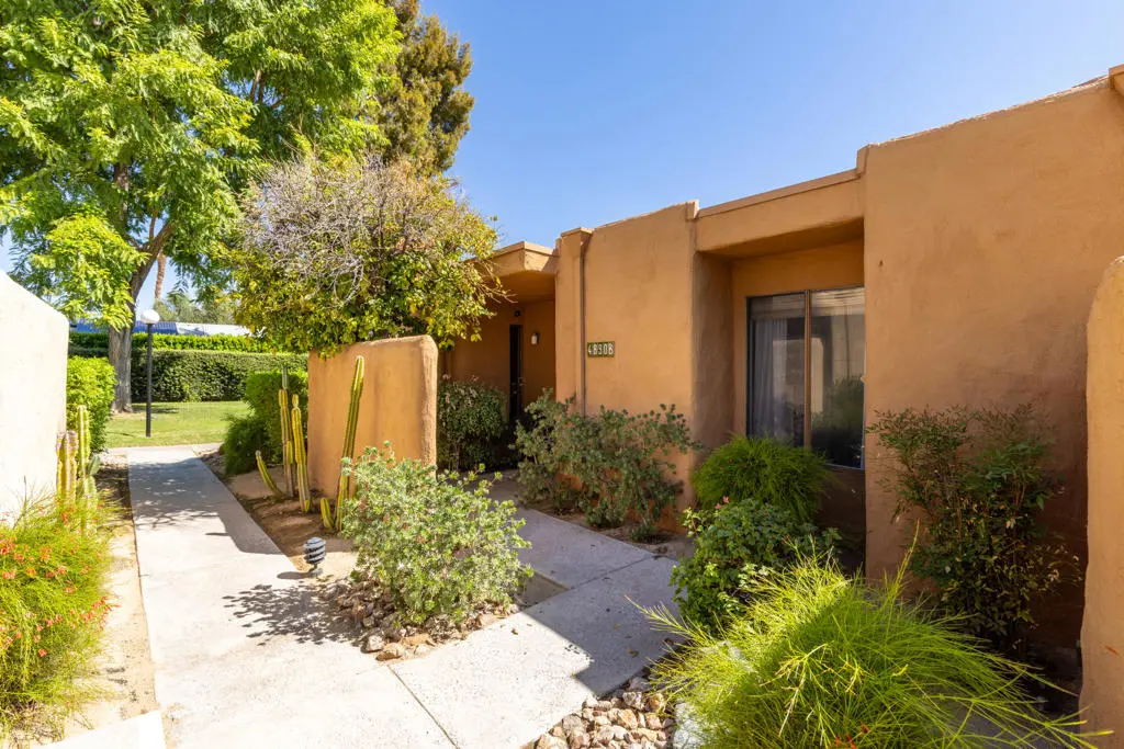 4890 N Winners Circle B, Palm Springs, CA — listing photo 1