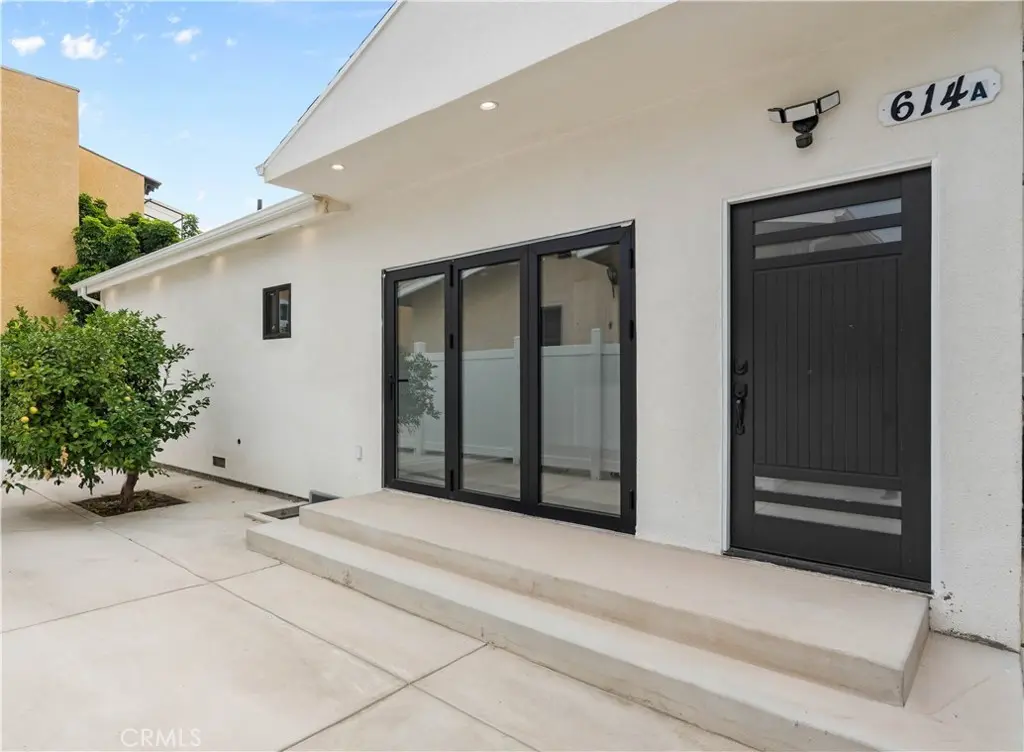 614 E Lomita #A, Glendale, CA — listing photo 1