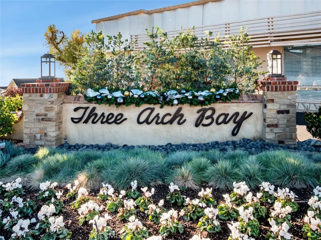 44 S La Senda Drive, Laguna Beach, CA — listing photo 1