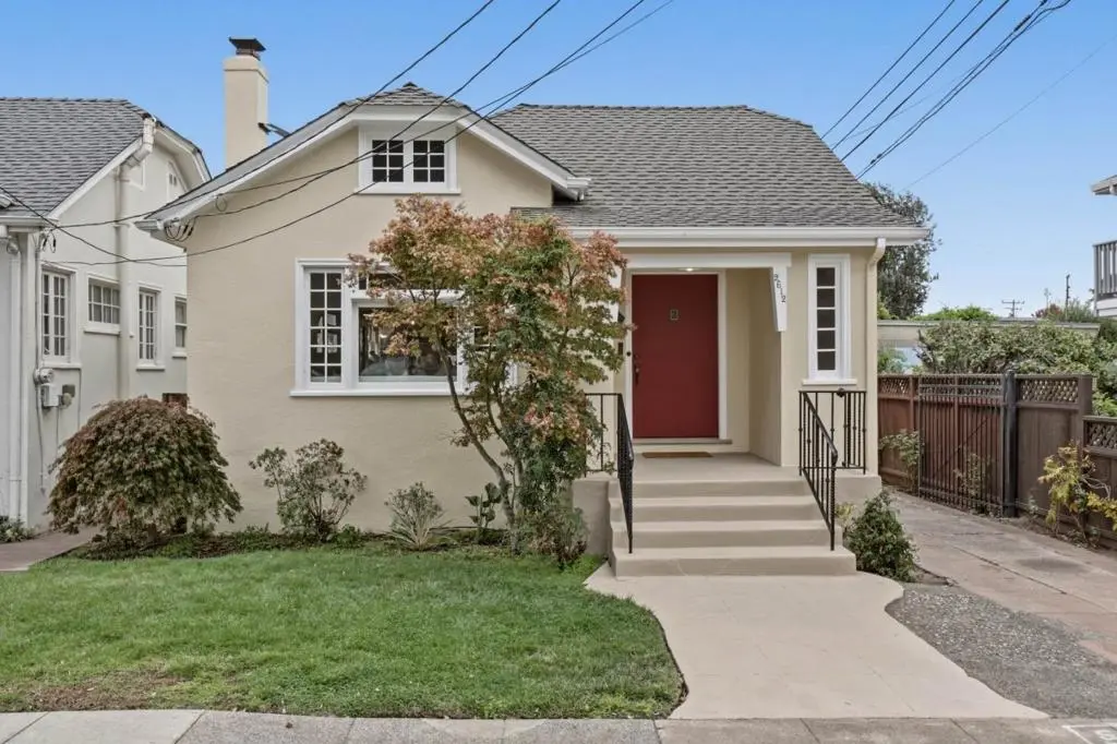 Single Family Residence for sale at 2612 Washington Street, Alameda, CA featuring 2 beds and 1 bath