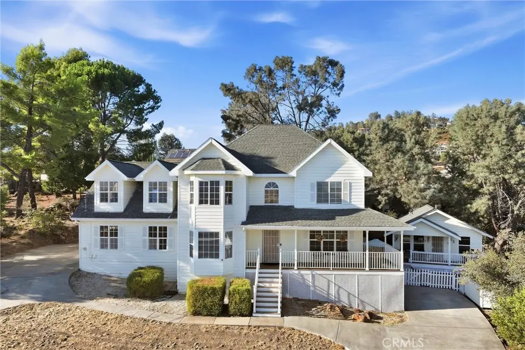 16536 Crescent Court, Hidden Valley Lake, CA — listing photo 1