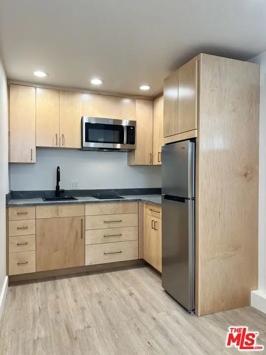 2739 Dorman St A, Camarillo, CA — listing photo 1