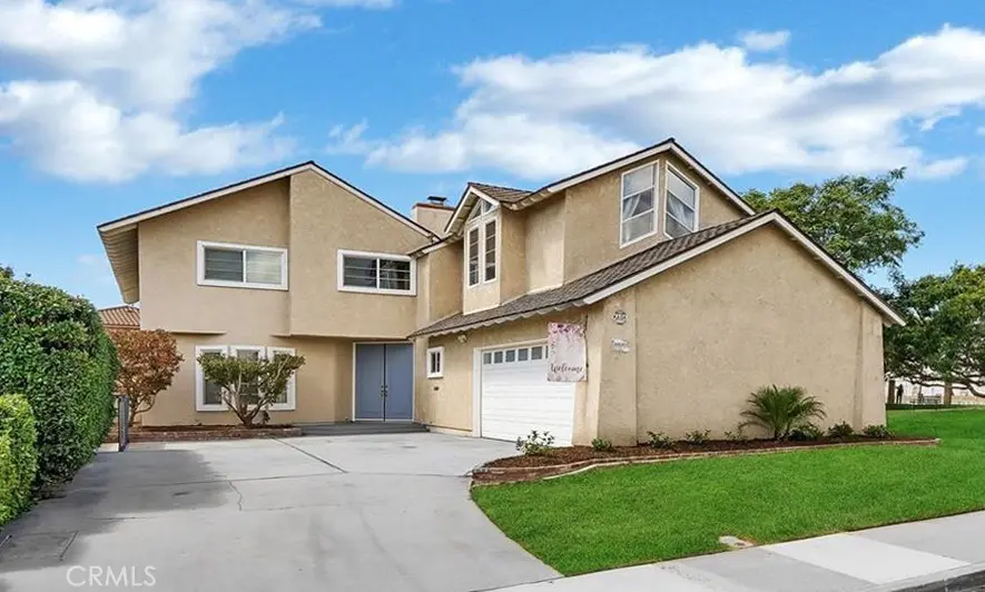 10830 Los Jardines E, Fountain Valley, CA — listing photo 1