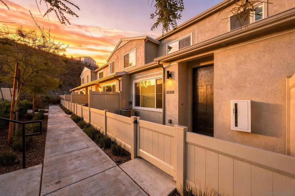 35169 Rangpur Ln, Fallbrook, CA — listing photo 1