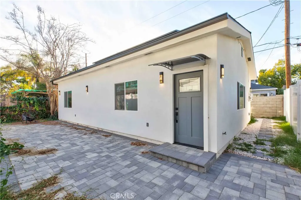 1615 N Niagara Street, Burbank, CA — listing photo 1