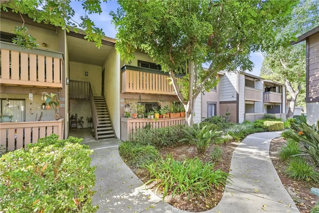 20702 El Toro Rd 212, Lake Forest, CA — listing photo 1