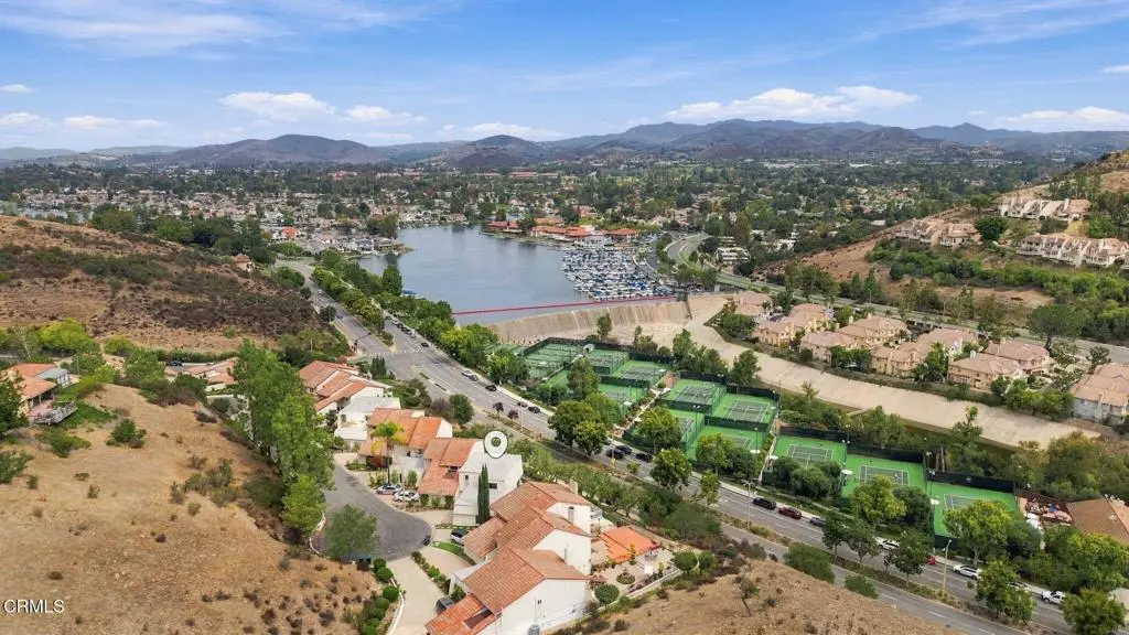 3222 Meadow Oak Drive, Westlake Village, CA — listing photo 1