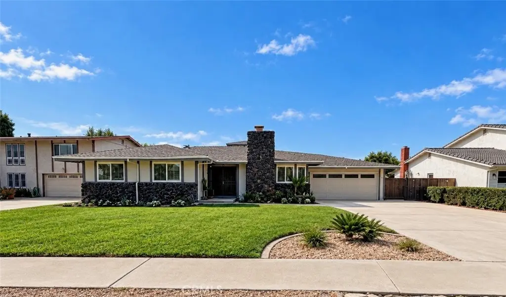 236 W Dayton, Upland, CA — listing photo 1