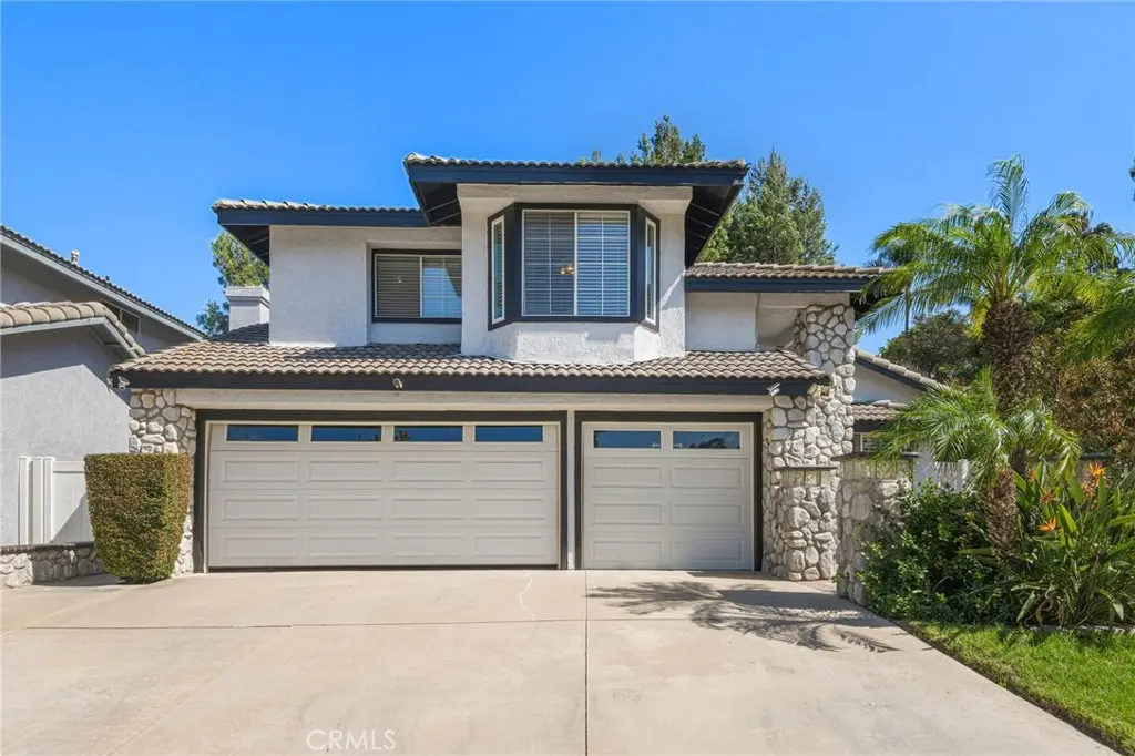 1251 Oakcrest Circle, Corona, CA — listing photo 1