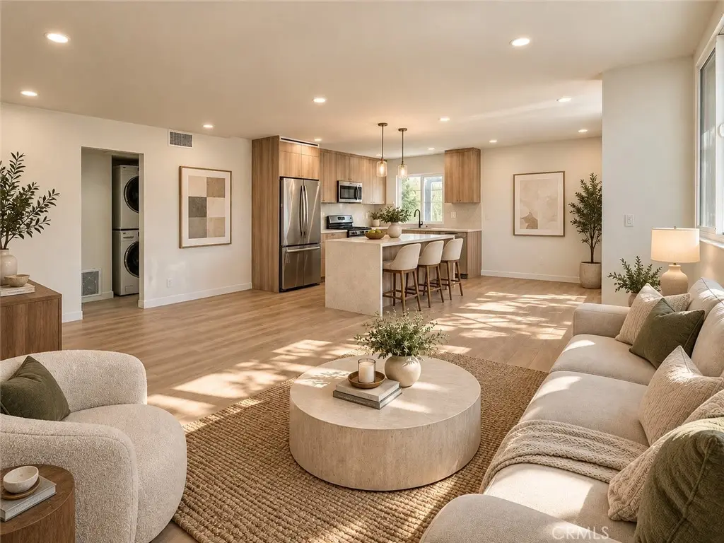 Condominium for sale at 1540 S Beverly Drive 2, Los Angeles, CA featuring 1 bed and 1 bath