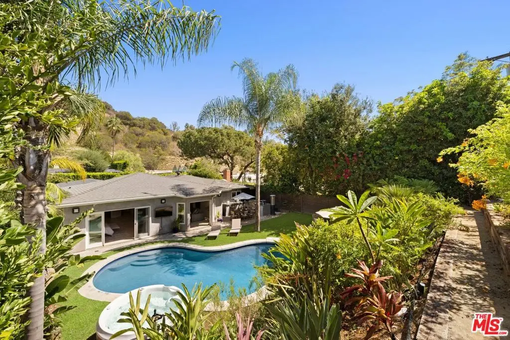 8142 Amor Road, Los Angeles, CA — listing photo 1