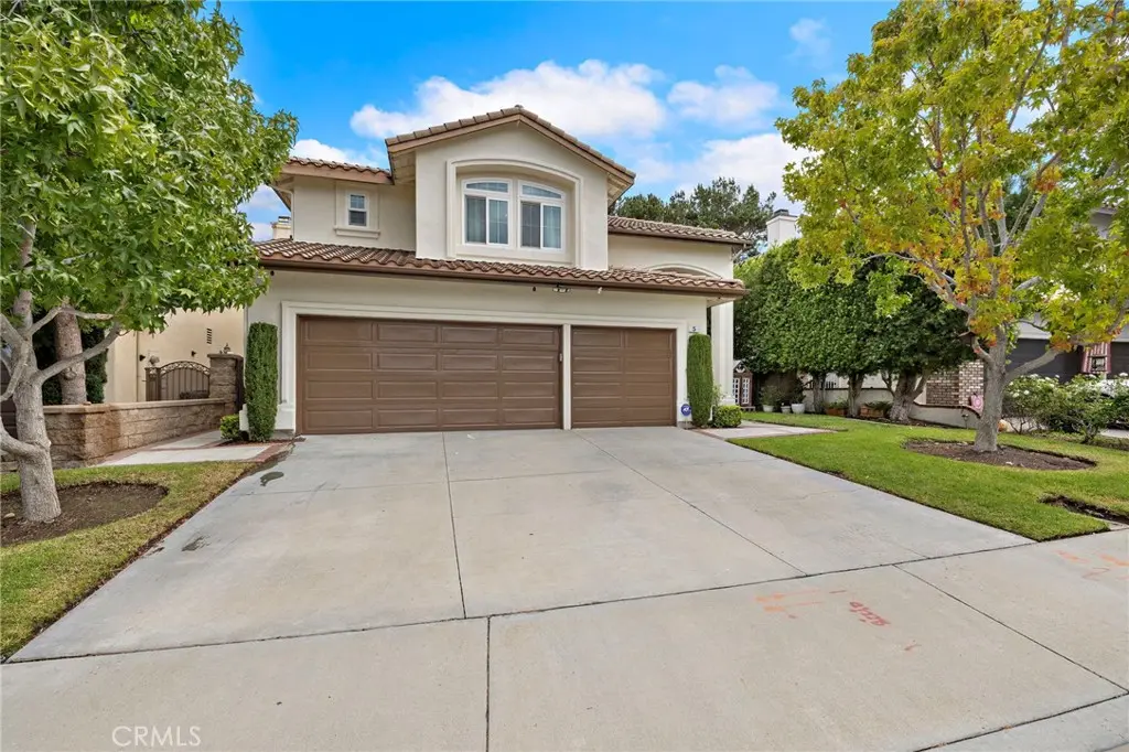 Single Family Residence for sale at 5 Stonebrook, Aliso Viejo, CA featuring 3 beds and 3 baths