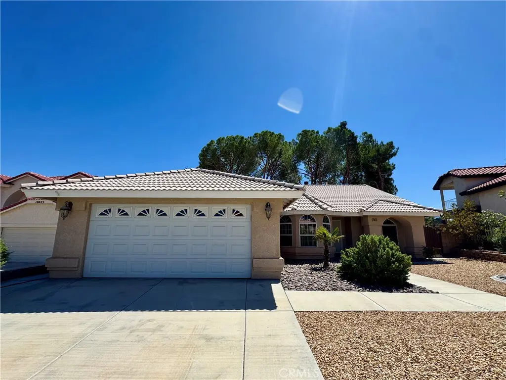 Single Family Residence for rent at 18015 Wildwood Drive, Victorville, CA featuring 3 beds and 2 baths