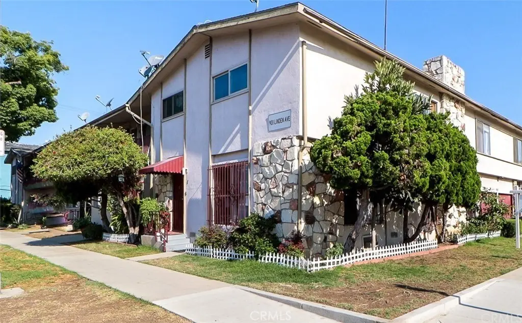 Condominium for rent at 901 Linden Avenue 21, Long Beach, CA featuring 1 bed and 1 bath