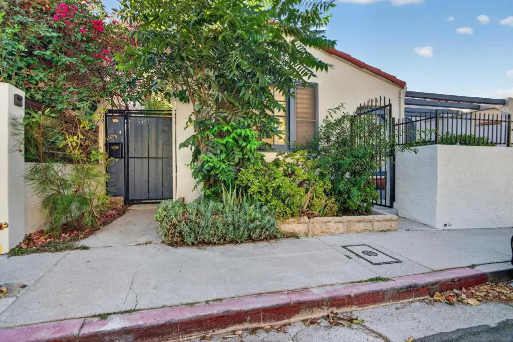 1535 Parmer Ave, Los Angeles, CA — listing photo 1