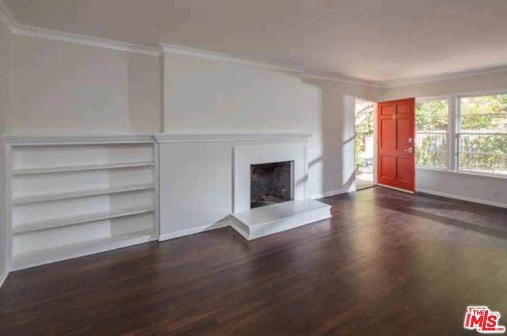 Condominium for rent at 2117 Alcyona Drive, Los Angeles, CA featuring 2 beds and 1 bath