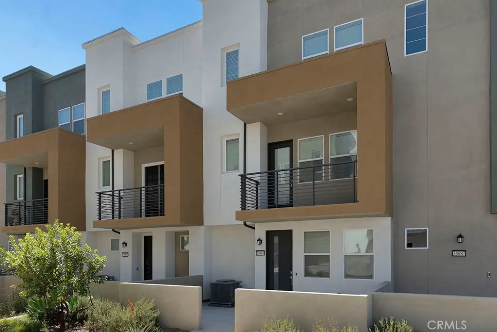 26989 Hummingbird, Valencia, CA — listing photo 1