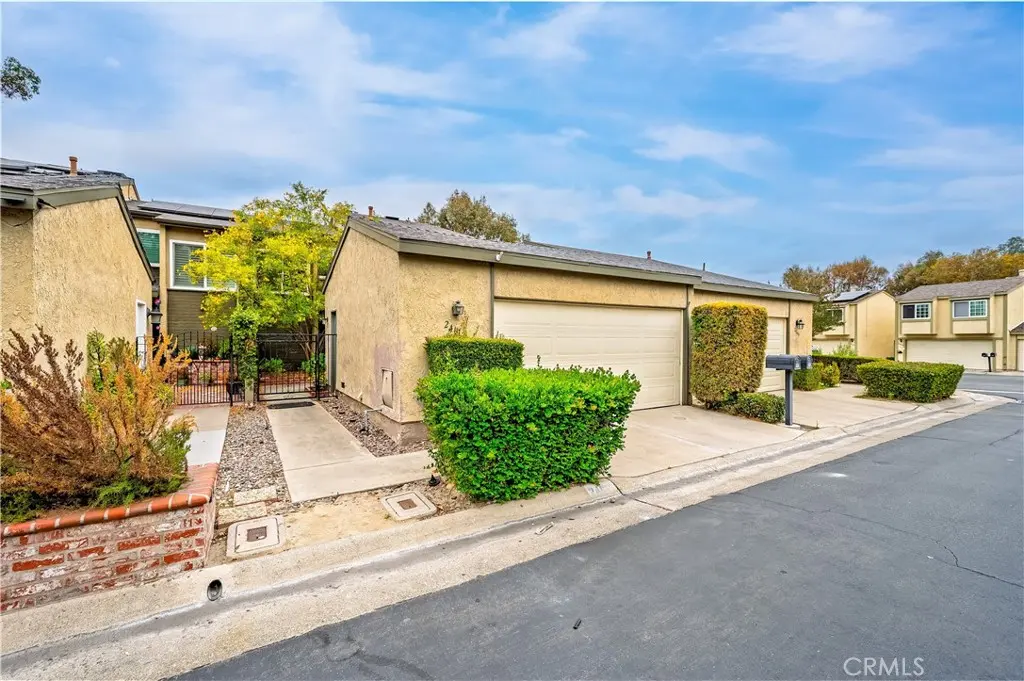 24612 Zena Court, Mission Viejo, CA — listing photo 1
