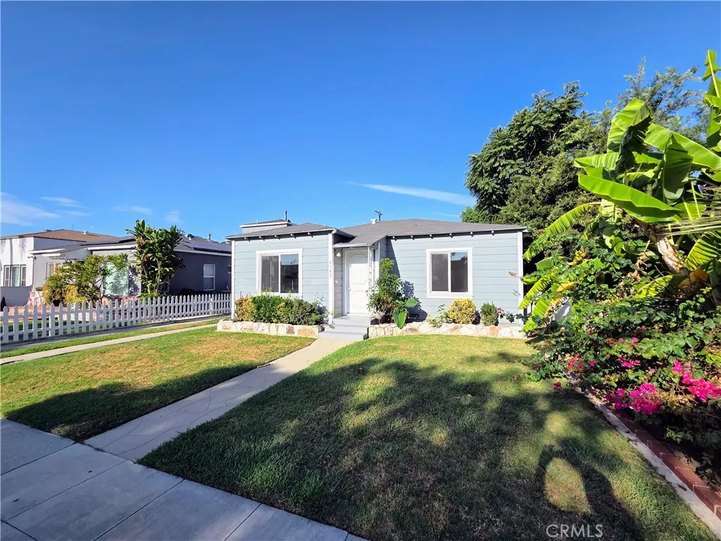 Single Family Residence for rent at 5589 Lemon Avenue, Long Beach, CA featuring 3 beds and 2 baths