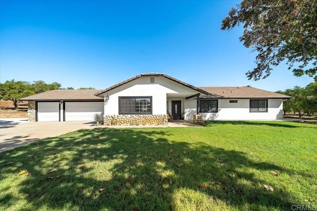13738 Crystallite, Valley Center, CA — listing photo 1