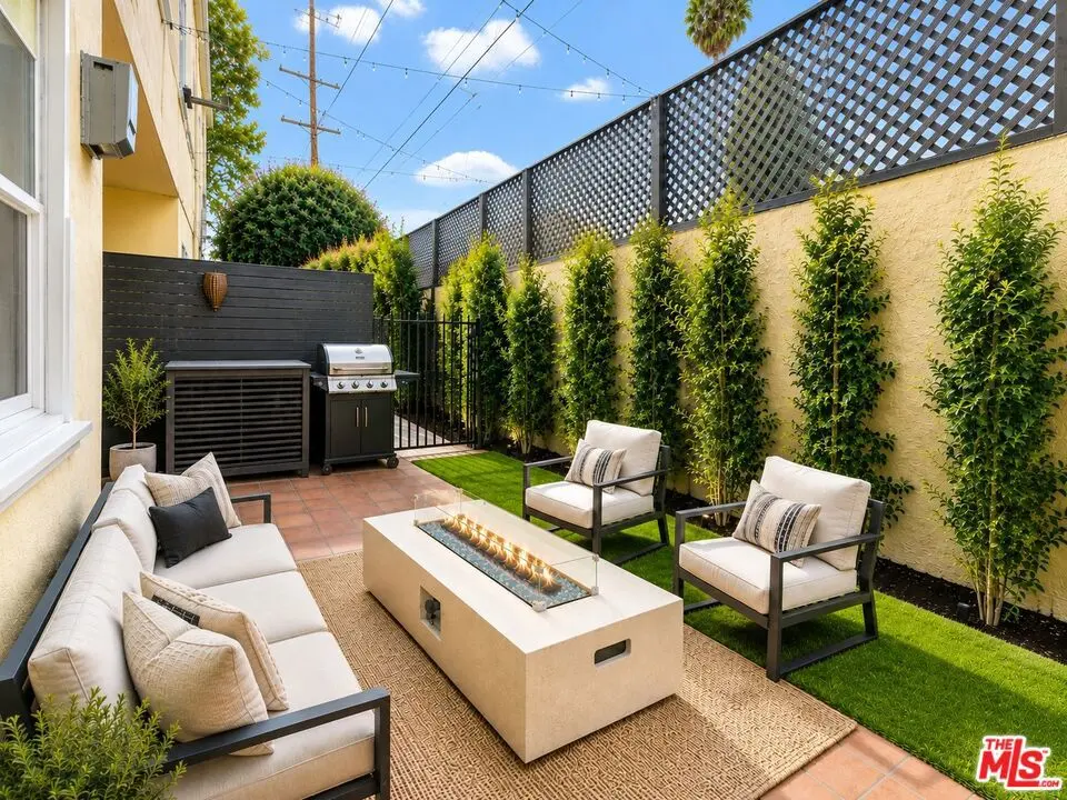 1050 N Edinburgh Avenue 103, West Hollywood, CA — listing photo 1