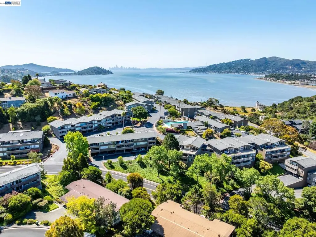 10 Andrew Dr, Tiburon, CA — listing photo 1