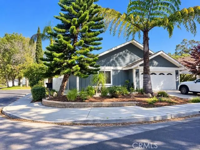 Single Family Residence for rent at 6 Banyan Tree, Irvine, CA featuring 4 beds and 3 baths