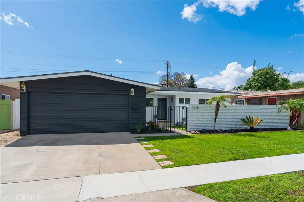 1018 N Wright, Santa Ana, CA — listing photo 1