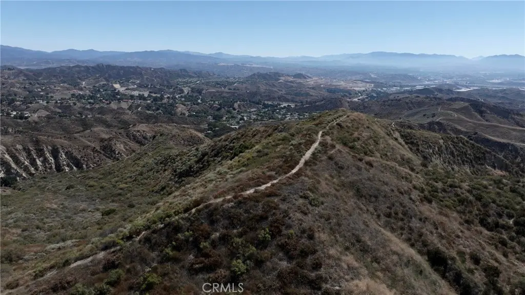 1 Burlwood Dr, Castaic, CA — listing photo 1
