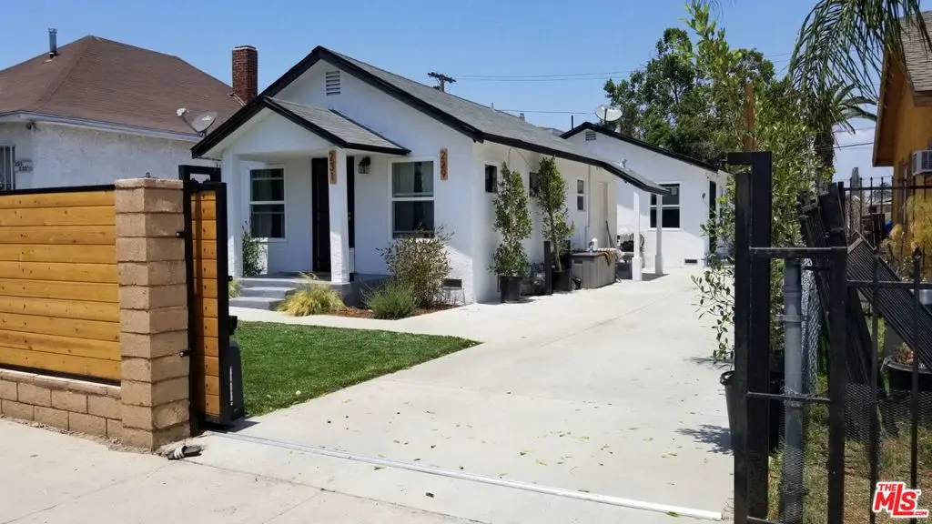 229 W 84th Street, Los Angeles, CA — listing photo 1