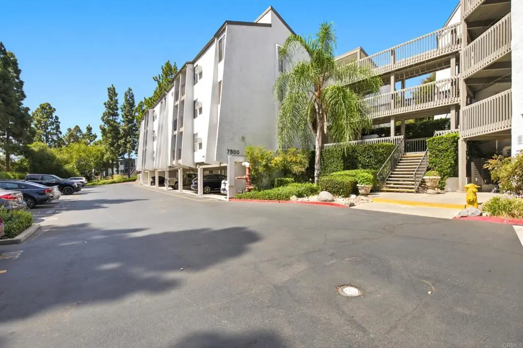 7500 Parkway Drive 207, La Mesa, CA — listing photo 1