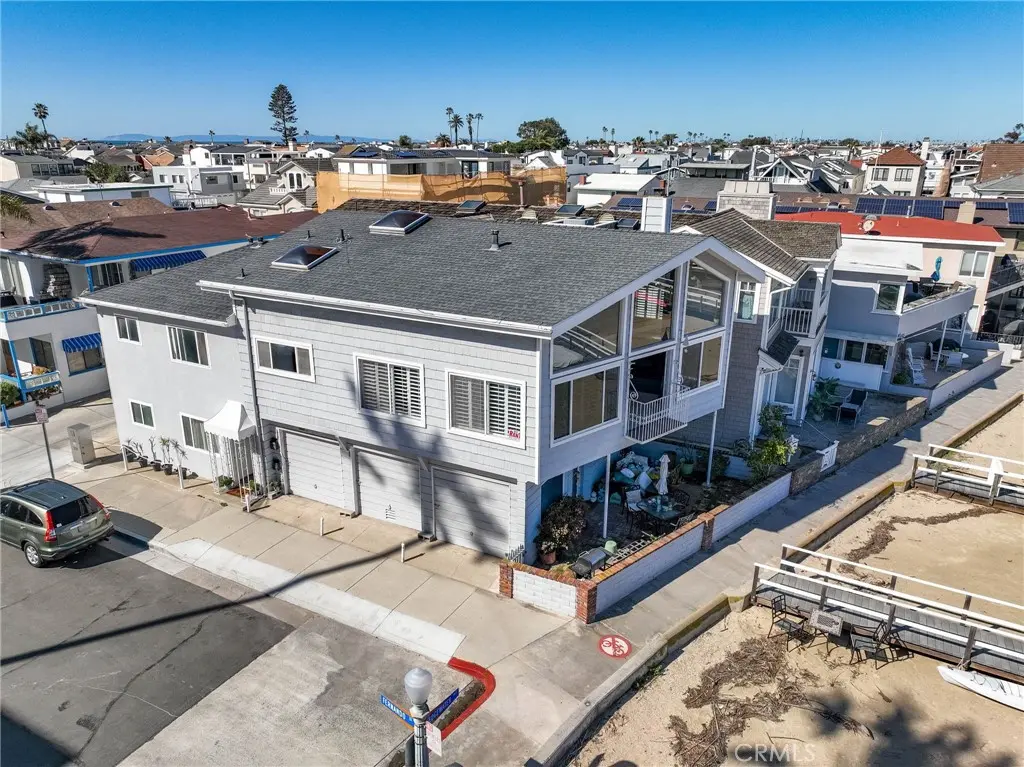 311 E Edgewater B, Newport Beach, CA — listing photo 1