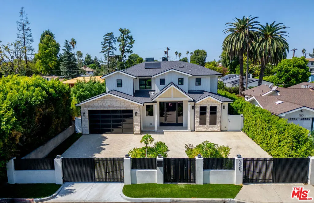 5529 Greenbush Avenue, Sherman Oaks, CA — listing photo 1