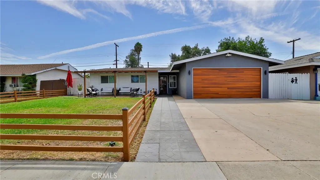 10068 Fox, Riverside, CA — listing photo 1