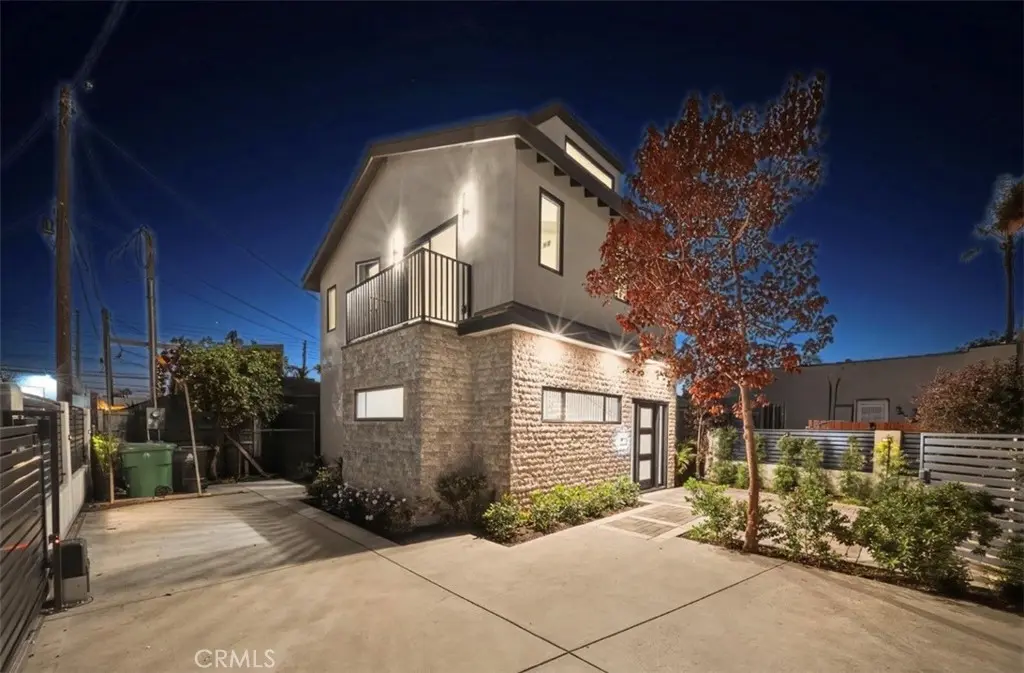 2529 Walnut, Venice, CA — listing photo 1