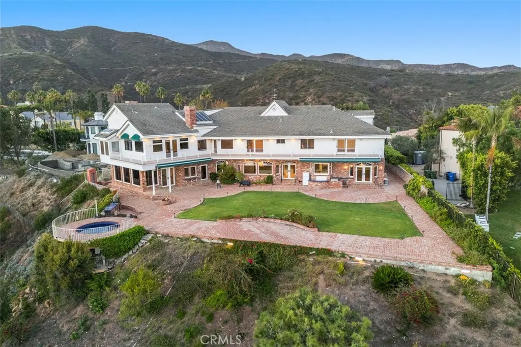1464 Via Cresta, Pacific Palisades, CA — listing photo 1