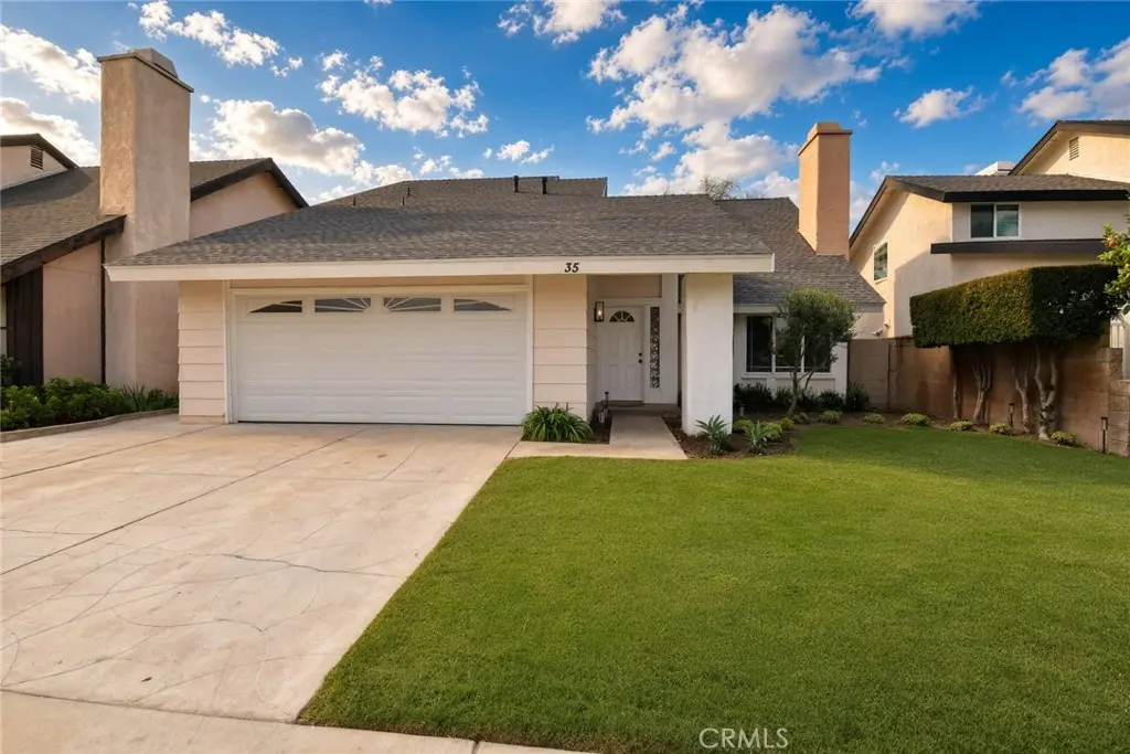 Single Family Residence for rent at 35 Lindberg, Irvine, CA featuring 4 beds and 5 baths