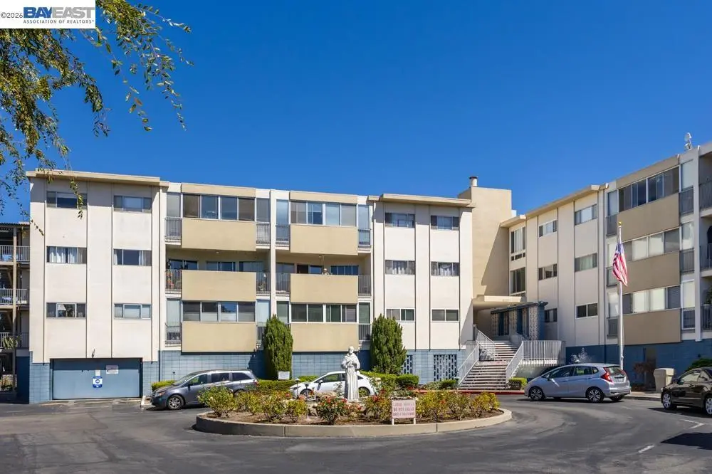2137 Otis Dr 204, Alameda, CA — listing photo 1