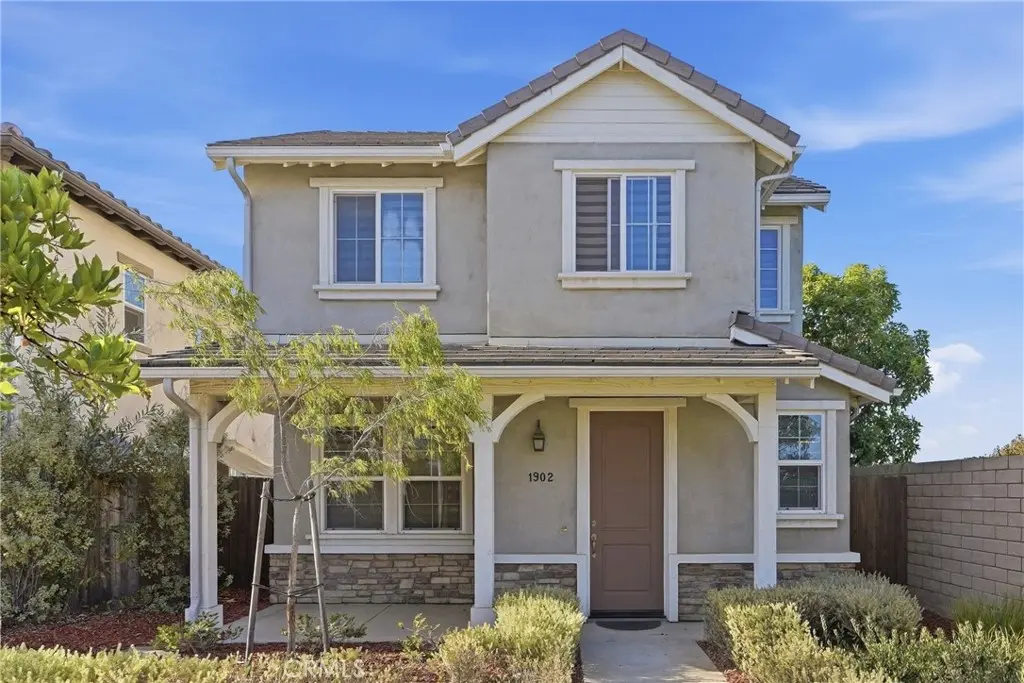 1902 Sterling Place, Santa Maria, CA — listing photo 1