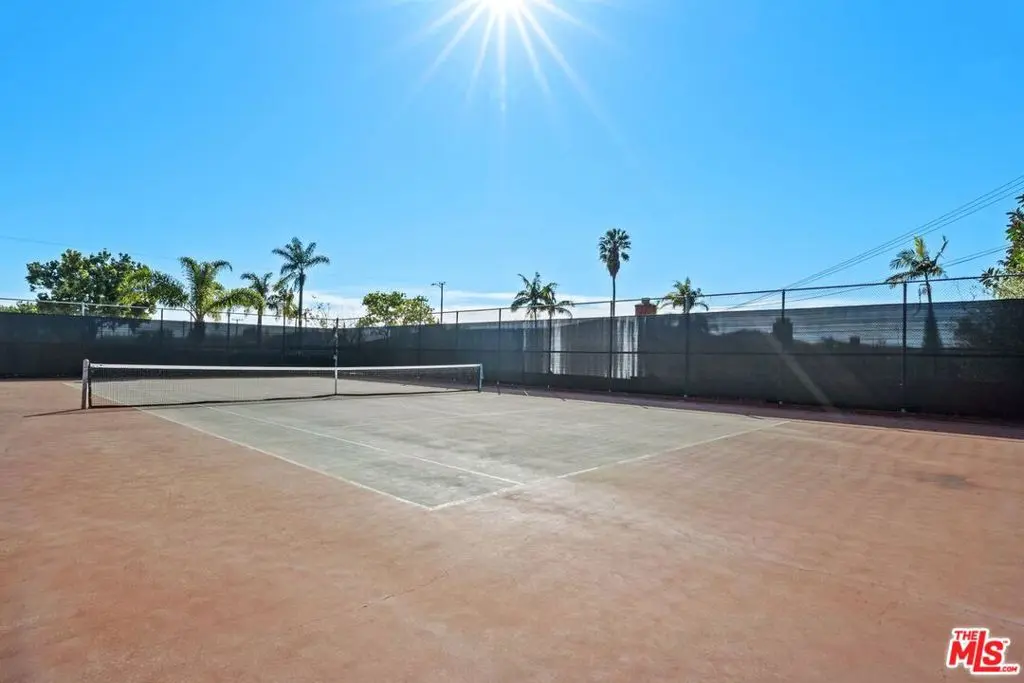 Single Family Residence for sale at 5435 W 64th Street, Los Angeles, CA featuring 6 beds and 4 baths