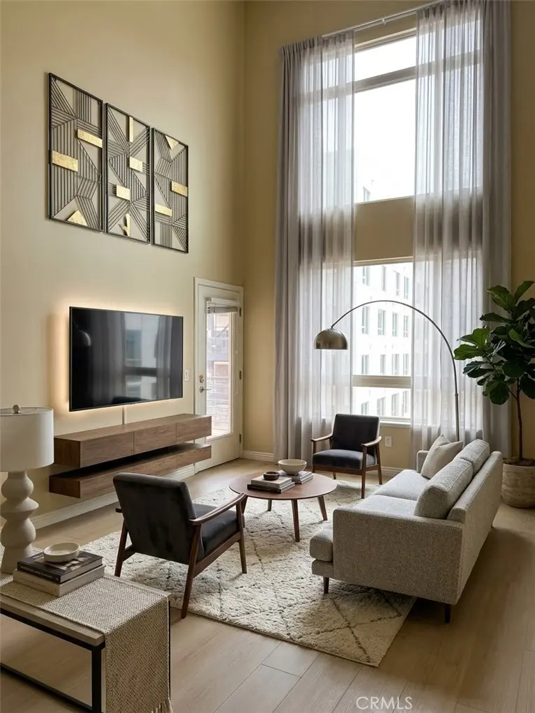 100 S Alameda 424, Los Angeles, CA — listing photo 1