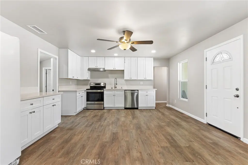 131 S Brandon Road, Fallbrook, CA — listing photo 1