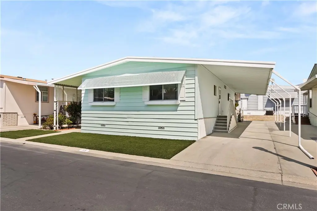 1400 West 13th Street 113, Upland, CA — listing photo 1
