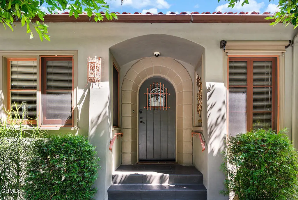 430 La Loma Road, Pasadena, CA — listing photo 1