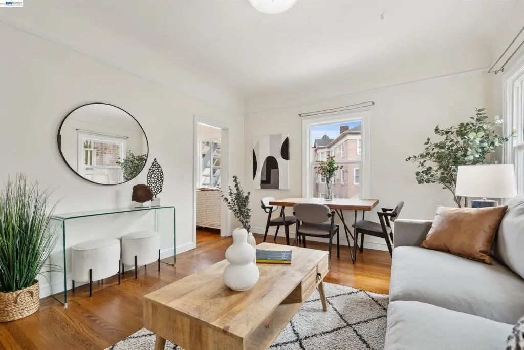 Condominium for sale at 1438 Lakeshore Ave 6, Oakland, CA featuring 1 bed and 1 bath