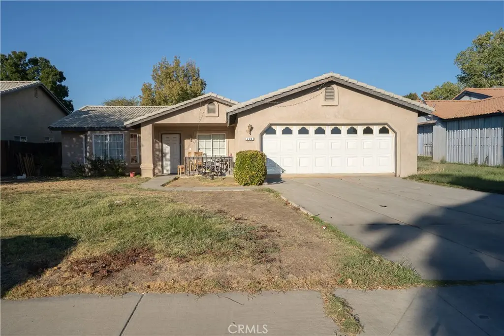 Single Family Residence for sale at 220 Walker, Coalinga, CA featuring 3 beds and 2 baths